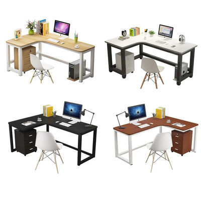 Escritório de computadores com formato L conversível e cores personalizadas