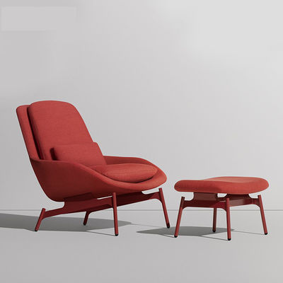 A cadeira de sofá simples e moderna é a cadeira reclinável perfeita para a área de relaxamento do seu café