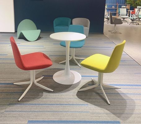 NO Sofá de escritório dobrável de moda cadeira com pernas de metal e sala de estar de tecido multicolorido