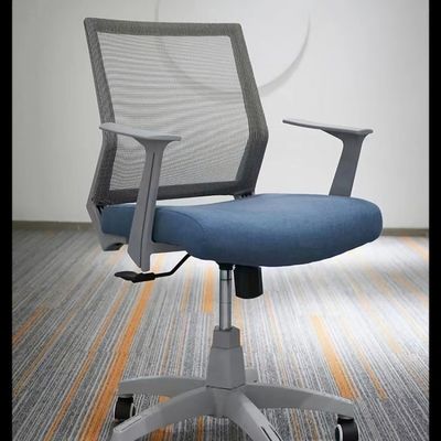 Modern Design Ergonomic Mesh Office Chaise giratória para conforto e durabilidade do pessoal