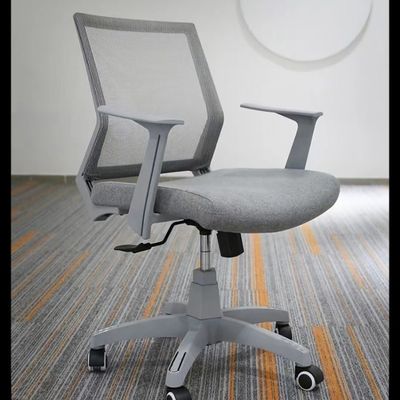 Modern Design Ergonomic Mesh Office Chaise giratória para conforto e durabilidade do pessoal