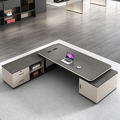 Conjunto de mobiliário de escritório moderno e simples Mesa e cadeira grandes para sala de gerente ecológica