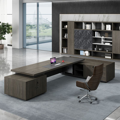 Mesa de escritório executivo grande com mobiliário comercial PANEL estilo de madeira e forma de L