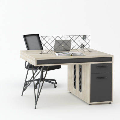 Combinação simples de mesa e cadeira de mobiliário de escritório moderno para estação de trabalho aberta do pessoal