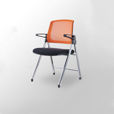 Cadeira de escritório de treinamento confortável com manobras fixas de reclinação e design dobrável