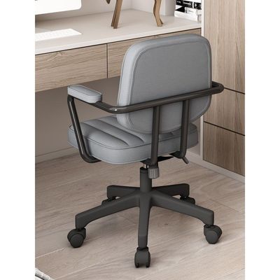 Cadeira de computador de estudo em casa de acabamento castanho para assento confortável e ergonômico das crianças