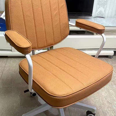 Cadeira de computador de estudo em casa de acabamento castanho para assento confortável e ergonômico das crianças