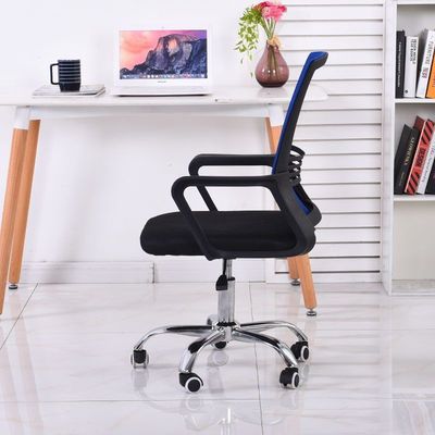 Cadeira de escritório giratória executiva cadeira de computador de malha ergonômica moderna para cenários de uso firmes