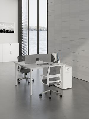 Cores personalizadas Mobiliário de escritório moderno Estação de trabalho de computador Mesa para monoposto