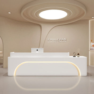 Recepção Multifuntcional Simples e Moderna para Restaurante Branco de Luxo