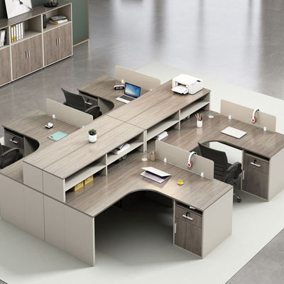 Sistema de escritório modular para 4 pessoas Móveis de escritório personalizáveis em design moderno