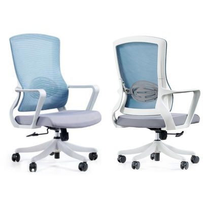 Cadeira de escritório reclinável personalizada de alumínio ergonômico com apoio de pés para estilo contemporâneo