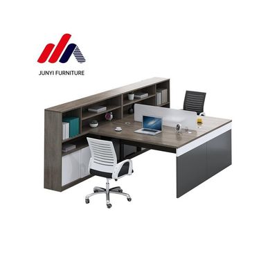 Estação de trabalho de escritório de estilo moderno com design modular aberto e material MFC